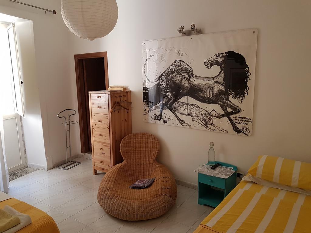 Buonanotte & Buongiorno Guesthouse Napoli Bagian luar foto
